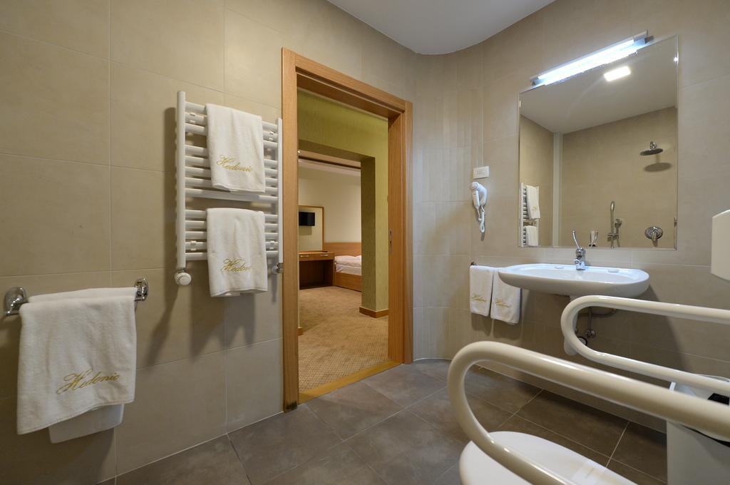 Twin Room - Disability Access,113331684:JPEG