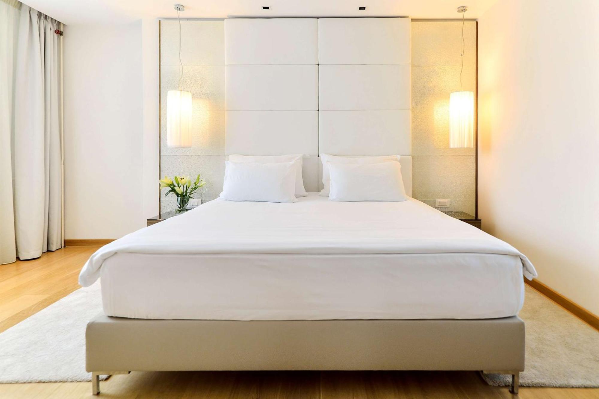 Presidential Suite-City View-Terrace
