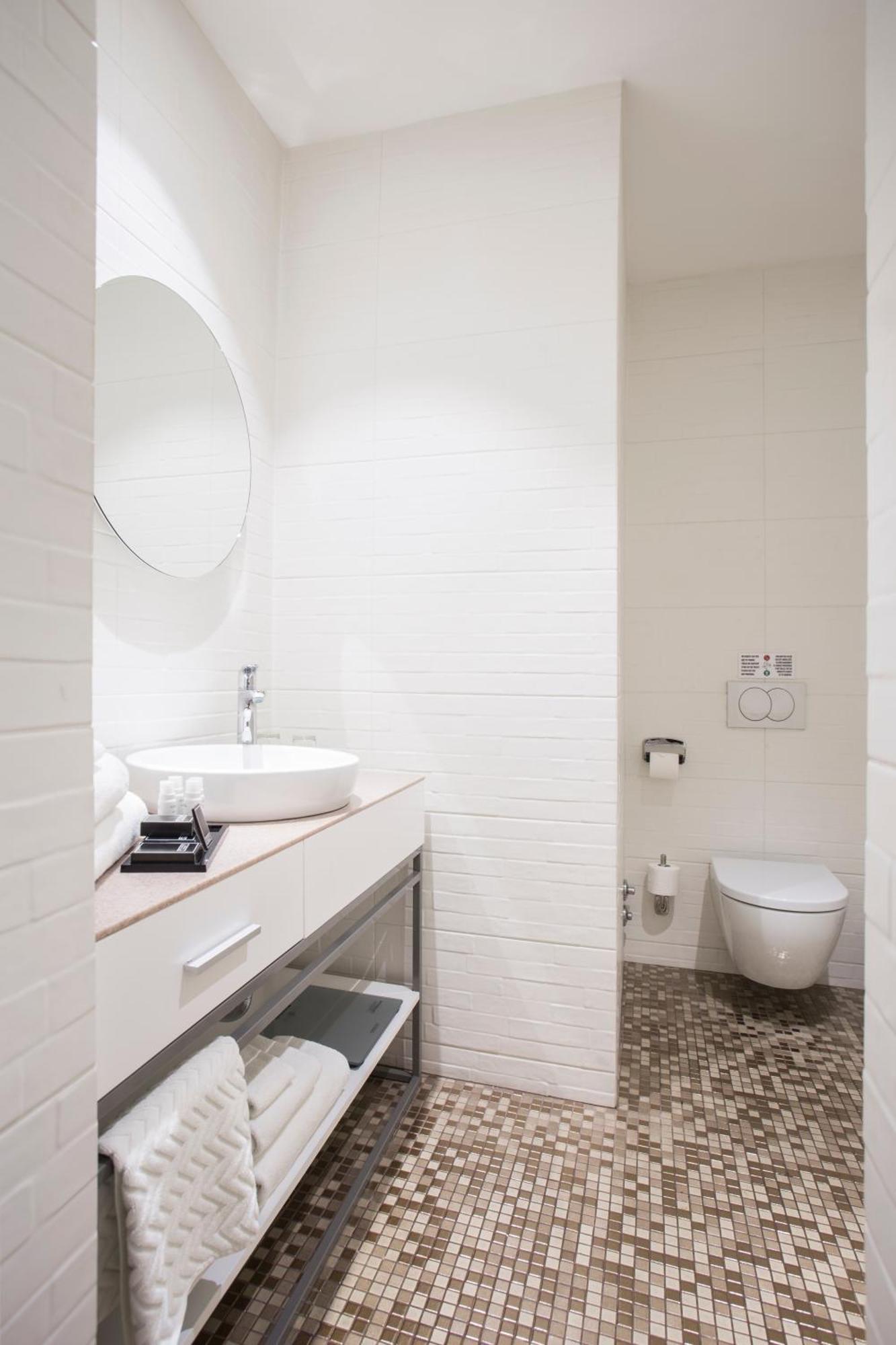 Standard Double or Twin Room,1277997559:JPEG