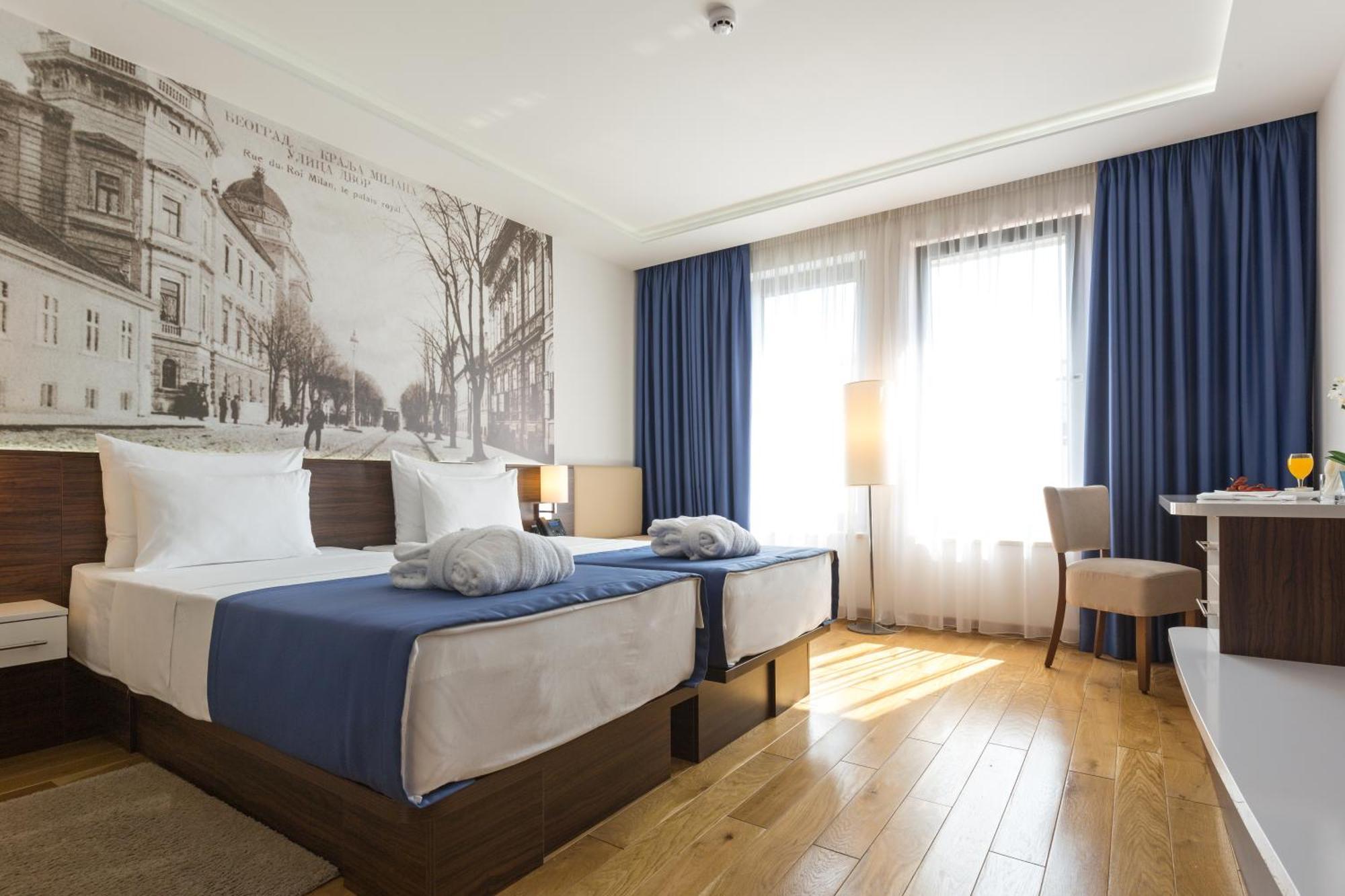 Business Room with Free Parking,1283880622:JPEG