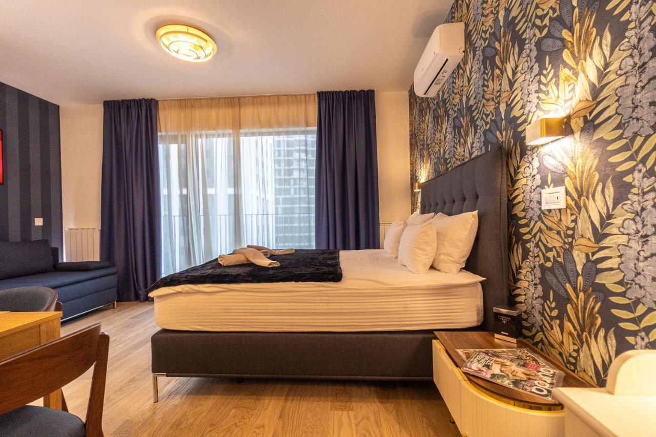 Suite with River View,1334226689:JPEG