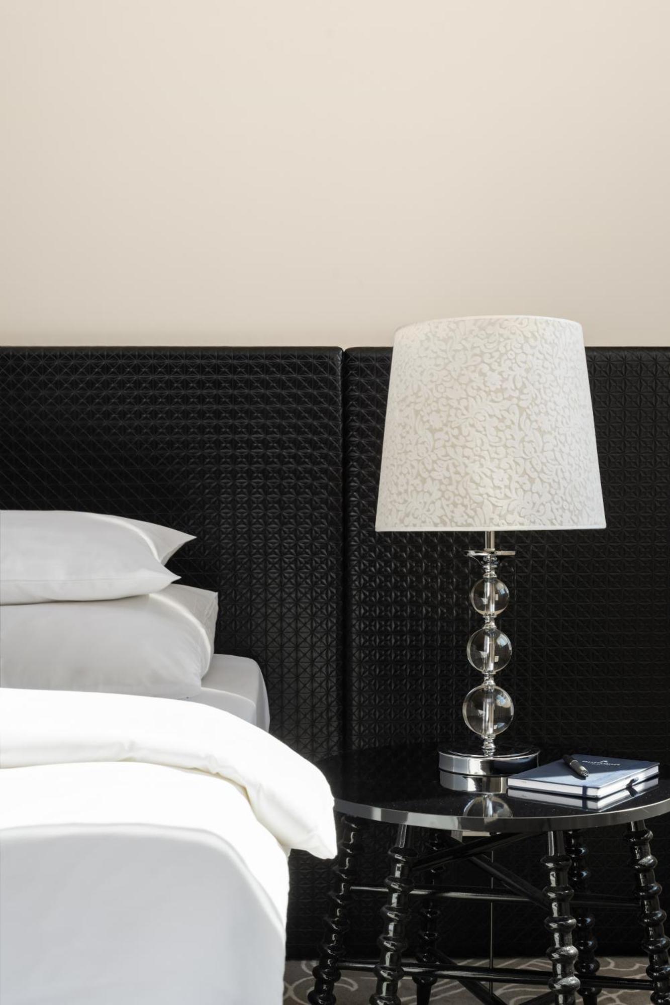 Deluxe Double Room,1550204992:JPEG