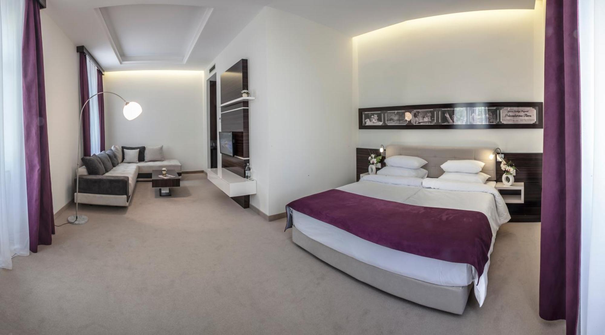 Superior Zimmer mit Kingsize-Bett