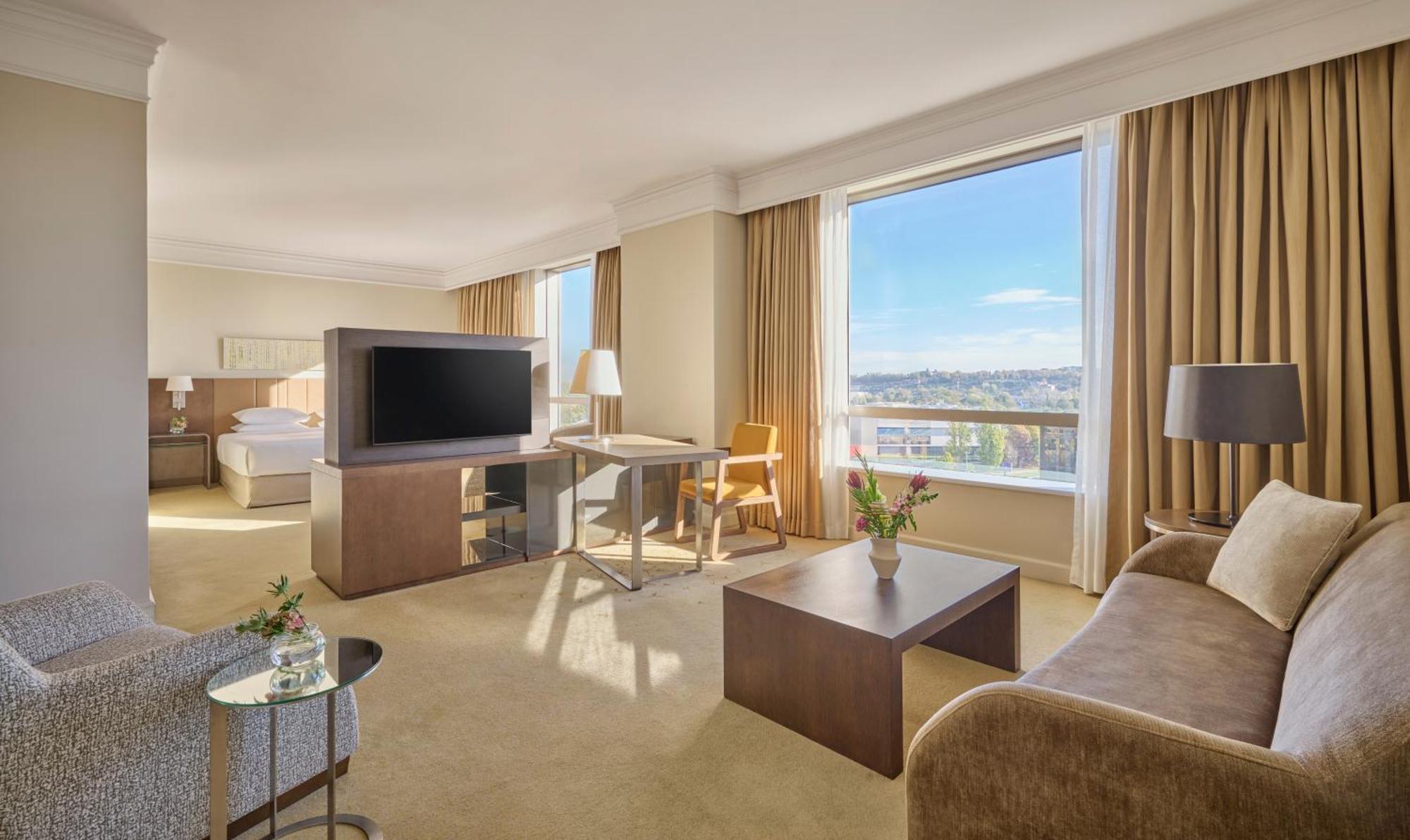Deluxe King Room - Club Access