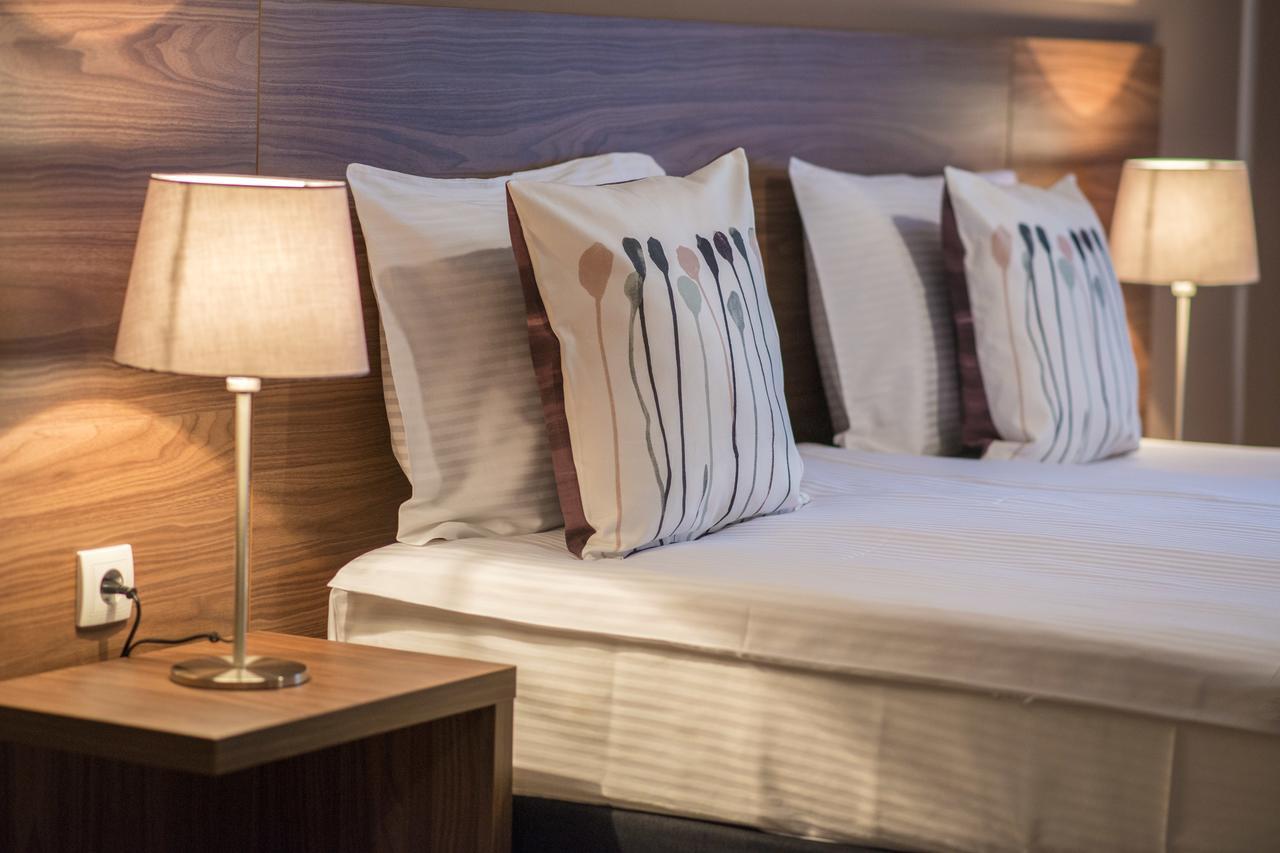 One-Bedroom Apartment,638746074:JPEG