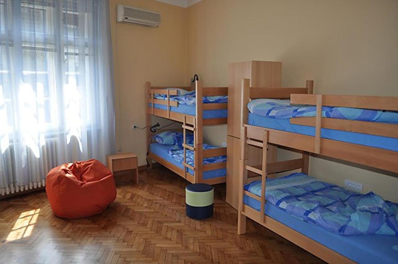 Single Bed in 6-Bed Mixed Dormitory Room,761385217:JPEG