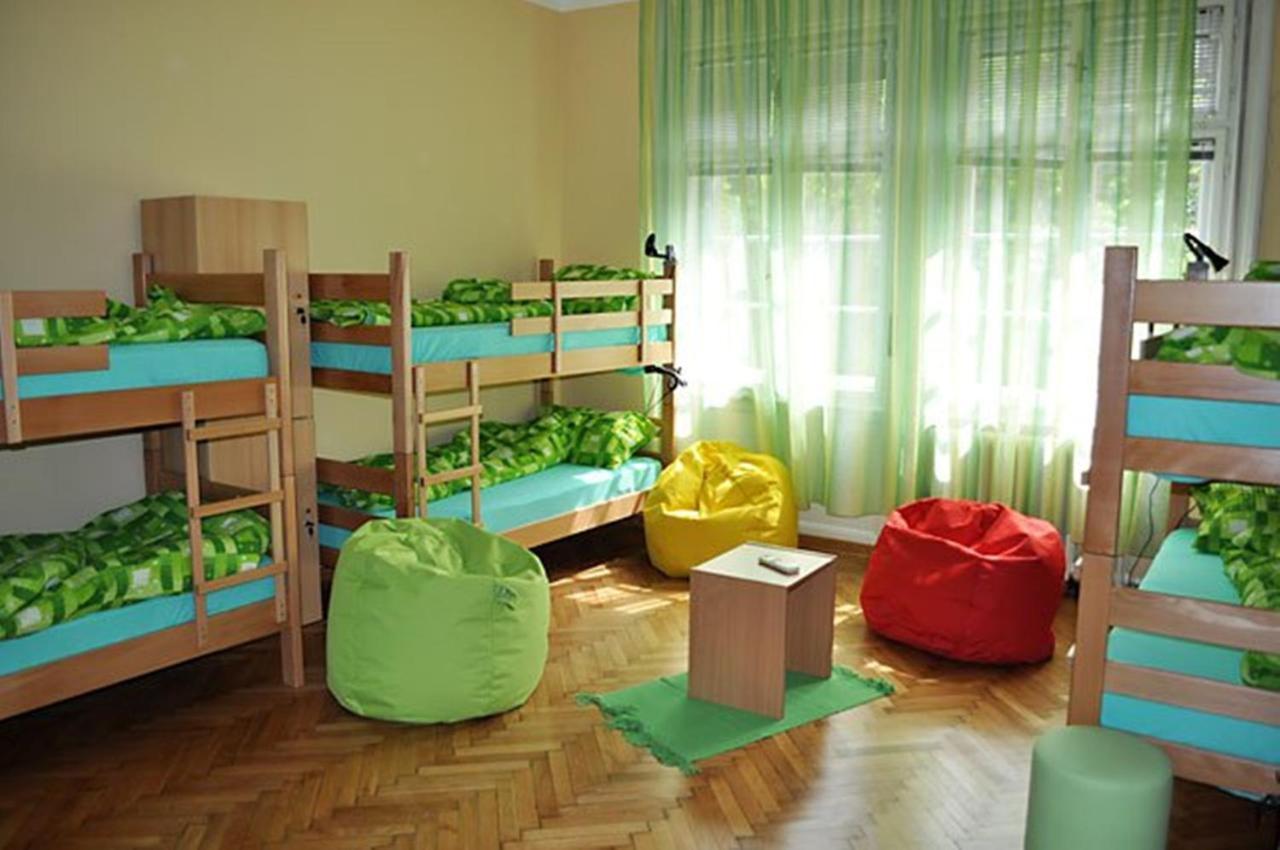 Bed in 6-Bed Mixed Dormitory Room