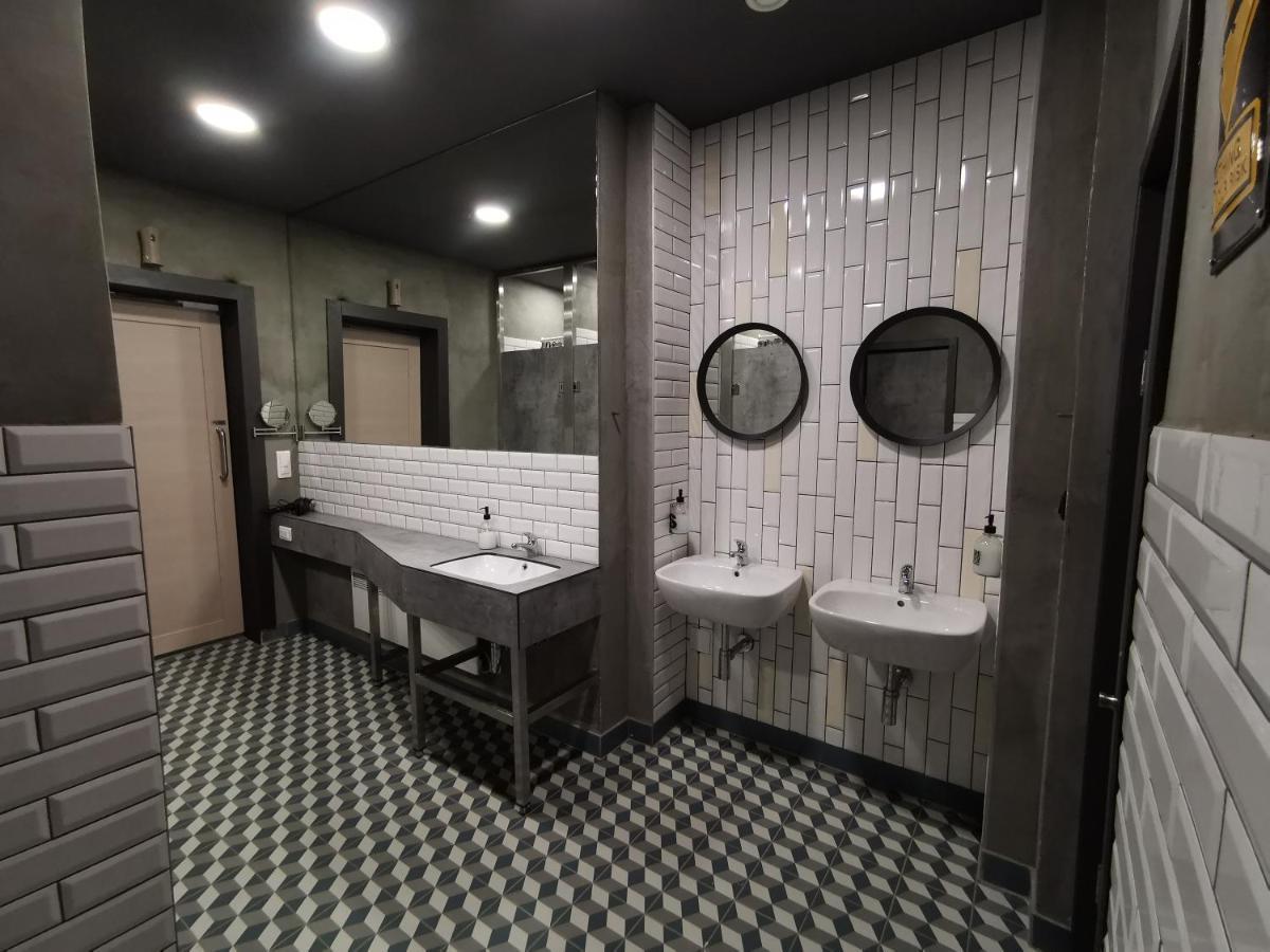 Economy Triple Room with Shared Bathroom