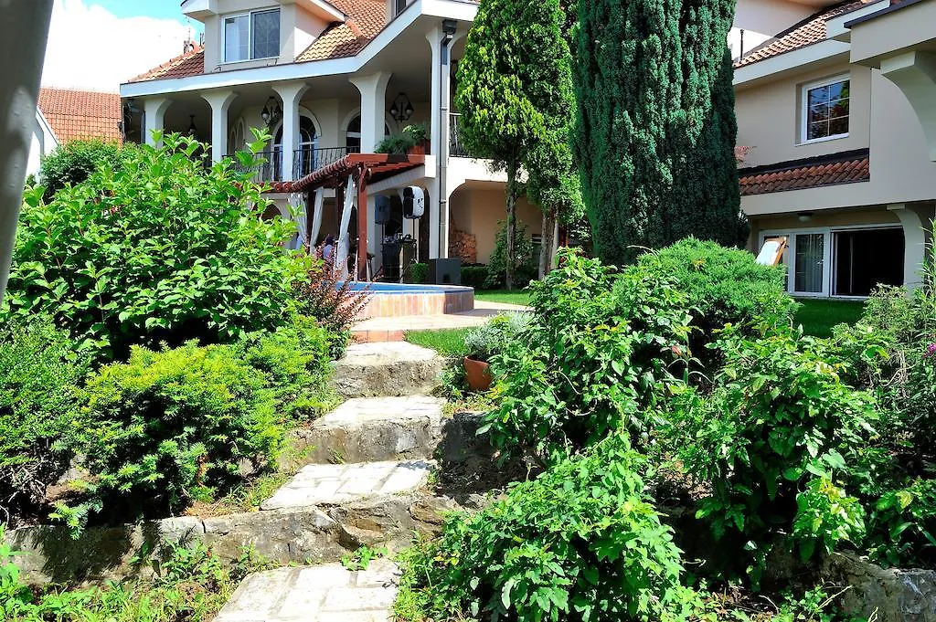 Villa Saga Paradiso-1