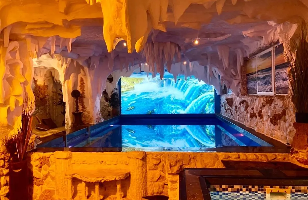 Bali Colosseum Hotel-1