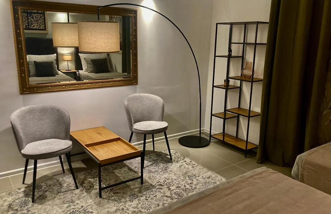 4Rooms 4U-1