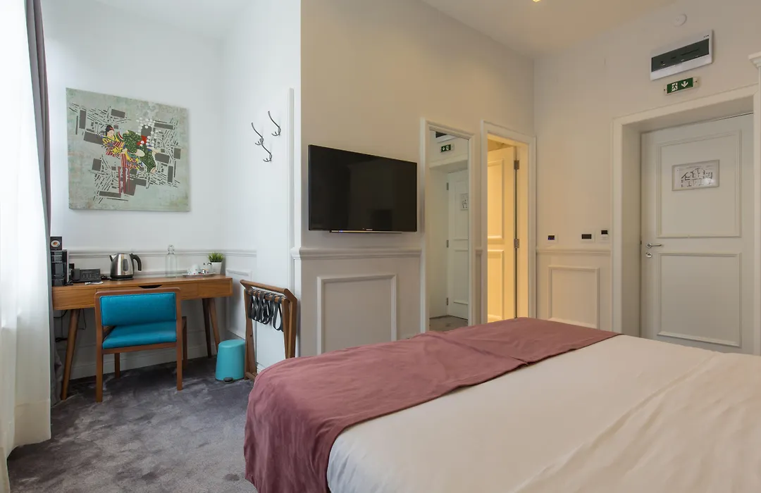 Public House Hotel-1
