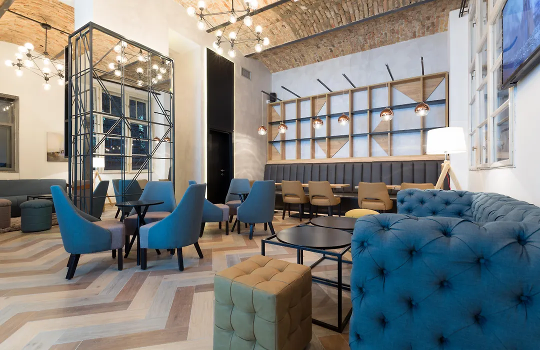 Capital Hotel Garni-1