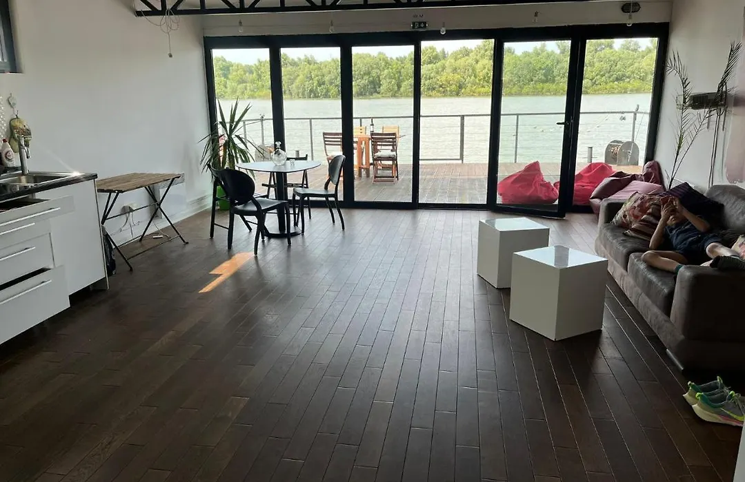 Floating Zen House-1