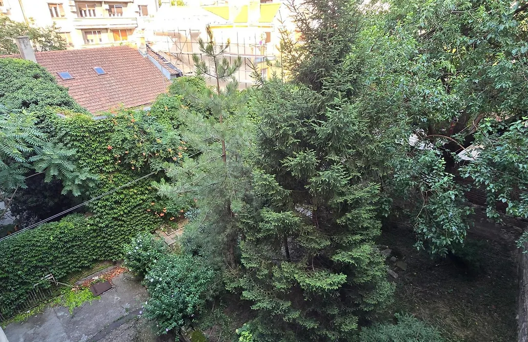 Azzurro Studio Apartment-1