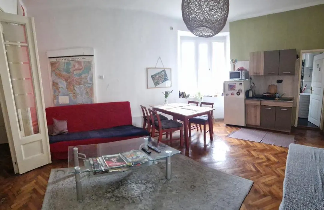 Balkan Rooms-1