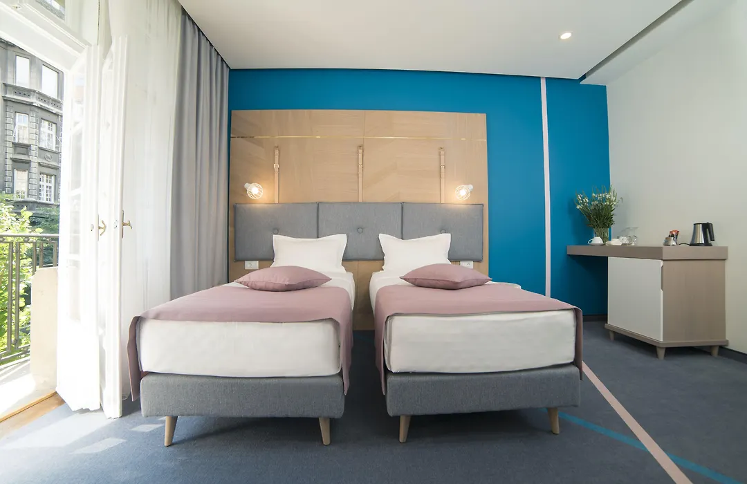 City Nest Modern & Cozy Suites-1