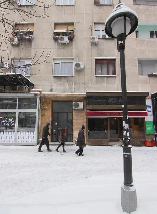 White Apartment-1