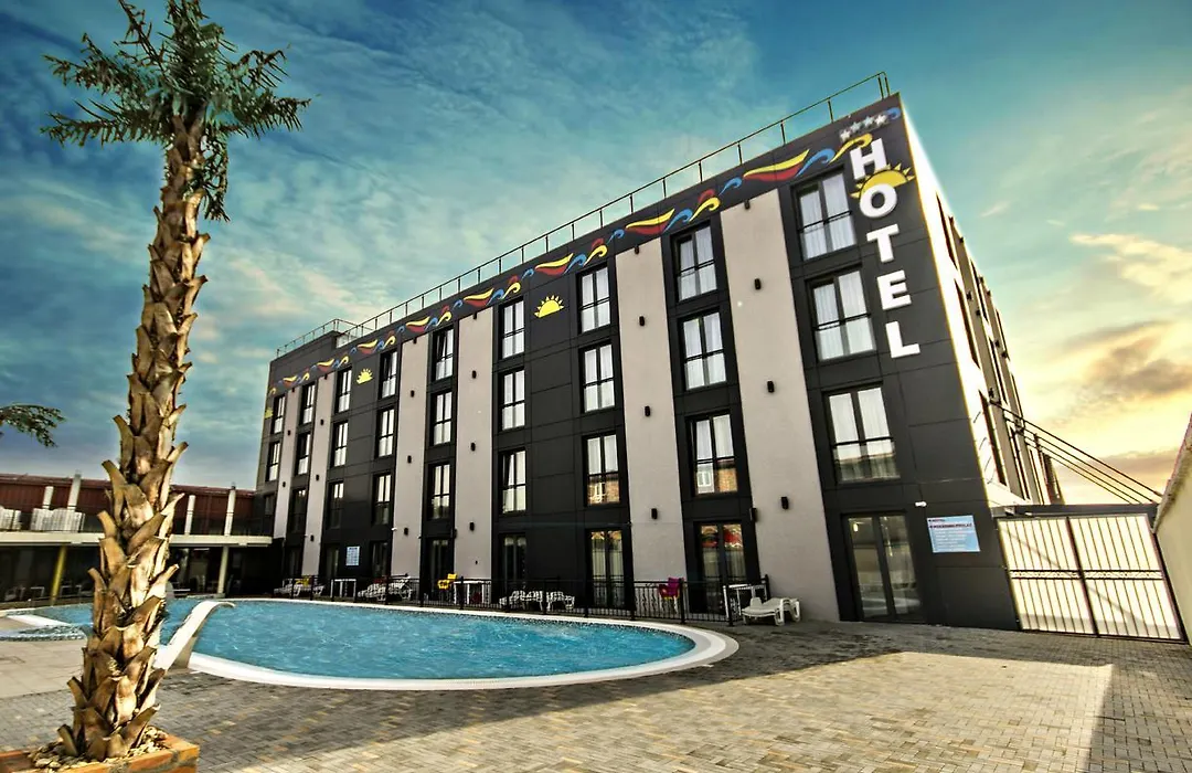 Garni Hotel Hollywoodland Wellness & Aquapark-1
