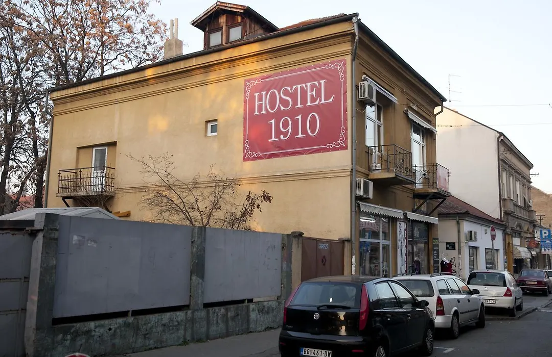Hostel 1910-1