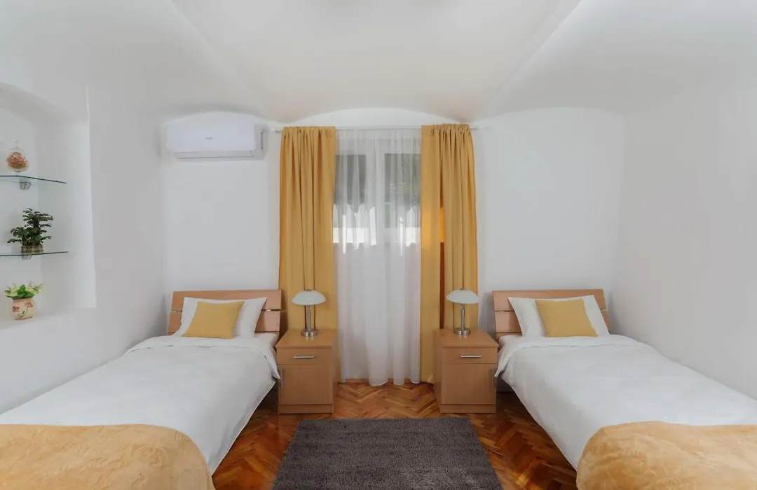 Inter Apartment Belgrade With Free Parking-1