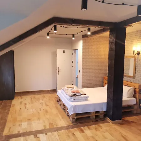 Airport Apartments-3
