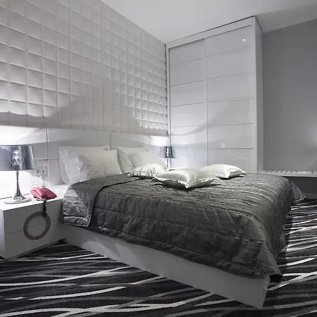 New Belgrade Garni Hotel-3