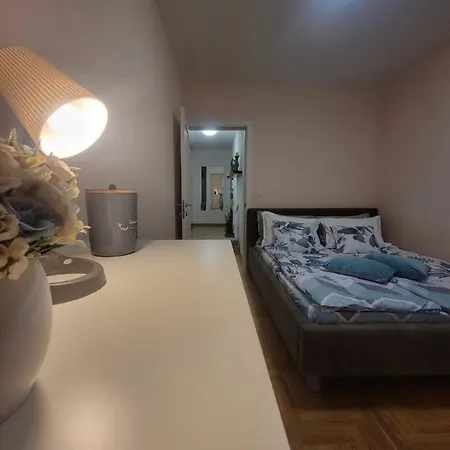Mc One Bedroom Apartments-2