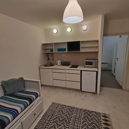 Balkan-Inn Apartments-3