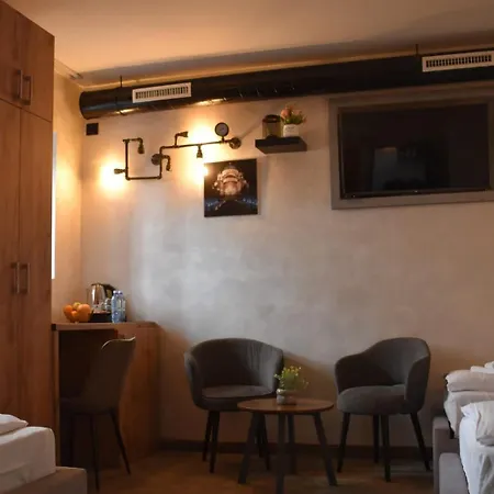 Urban Lodge Belgrade-3