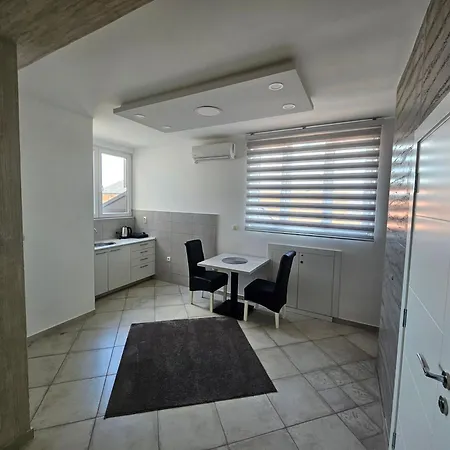 Airport View Apartment-3