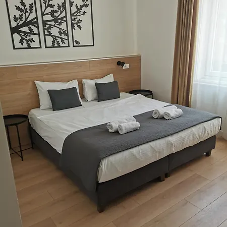 Viktor Luxury Suites-3