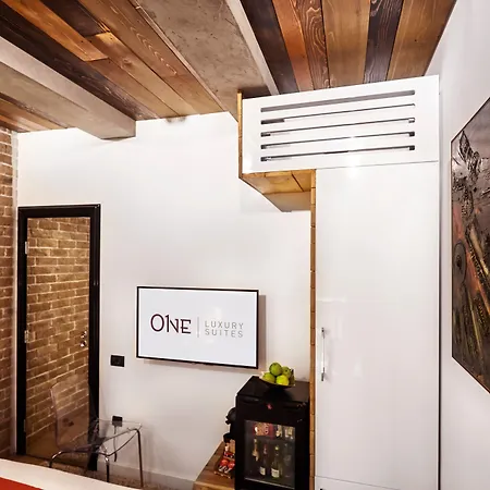 One Luxury Suites-2