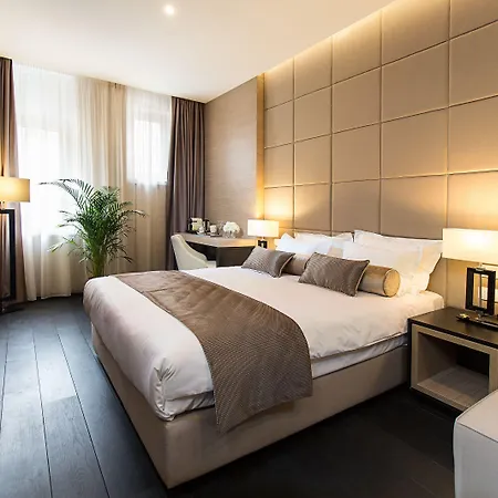 Dominic Smart & Luxury Suites - Republic Square-2