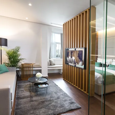 Dominic Smart & Luxury Suites - Parliament-3