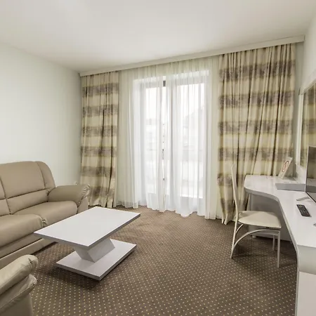 Garni Hotel Hollywoodland Wellness & Aquapark-2