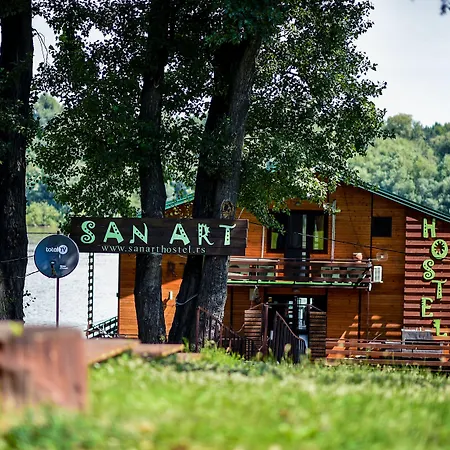 San Art Floating Hostel & Apartments-3