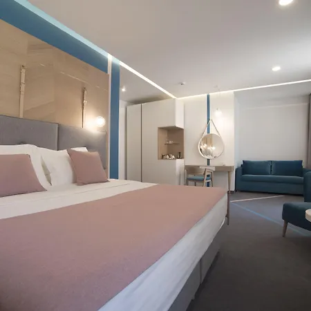 City Nest Modern & Cozy Suites-3