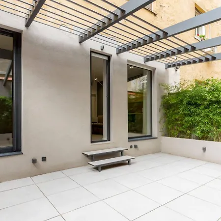 Teanna Lux Apartments-3