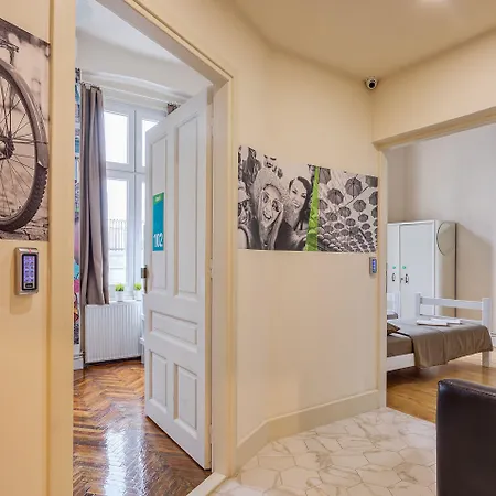 Booking Bnb-2