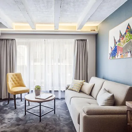 Nomad Luxury Suites-2