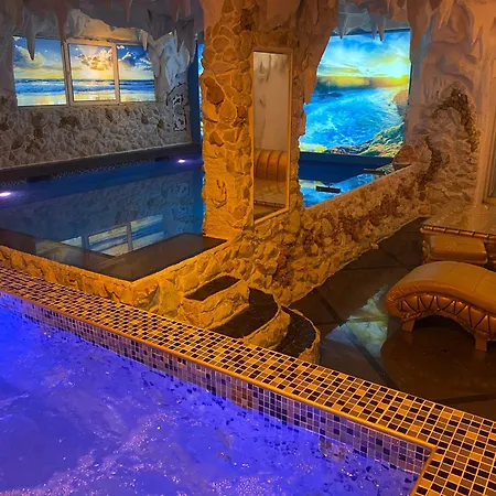 Bali Colosseum Hotel-2