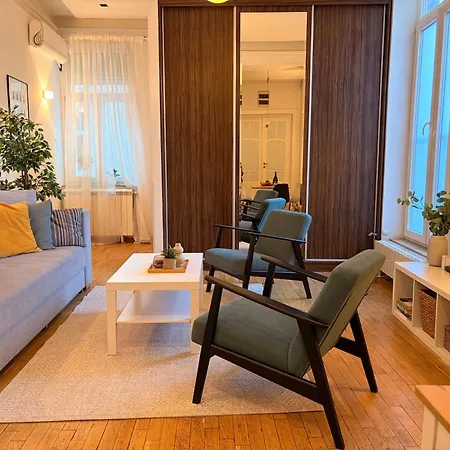 City Break Apartments Chic And Luxury-2