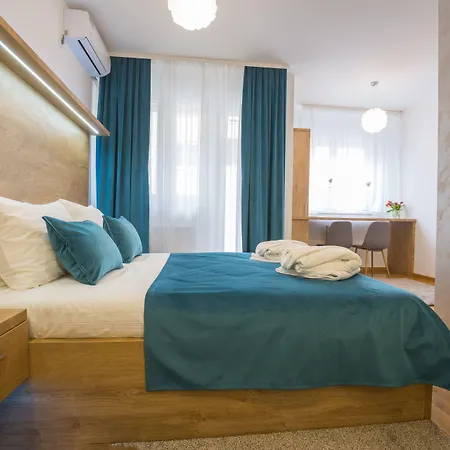 Thomas Residence-2