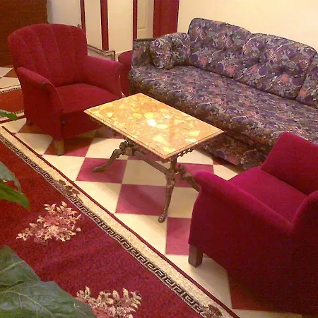 Hostel M-3