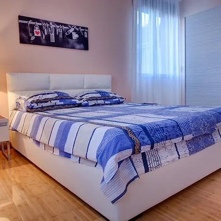 Stadium Apartments-3