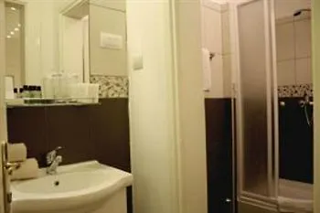 Rezime Inn-2