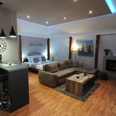 Blue Danube Apartment-2