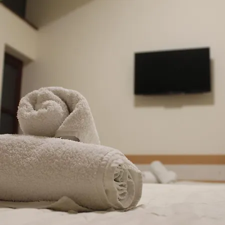 Wake Up Apartments And Rooms-2