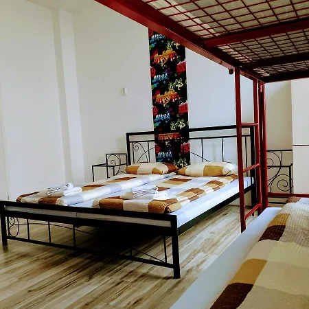 Hostel 1910-3